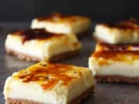 Vanilla bean creme brulee cheesecake bars 200x150 15 Delicious Recipes Just for Vanilla Lovers