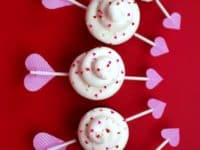 Red velvet Cupids arrow cupcakes 200x150 Adorable Valentine’s Day Cupcake Designs