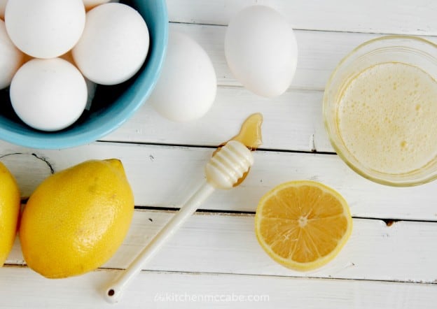 Lemon and eggs face mask
