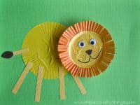Cupcake Liner Lion 200x150 Quick & Cute: Lion King Crafts for Adventurous Kids  