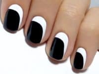  Chic Beauty of DIY Monochrome Nails 