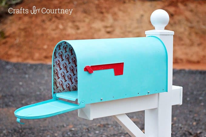 Modpodge mailbox with cool interior
