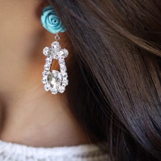 A Touch of Glam: Fun Dangly DIY Earrings