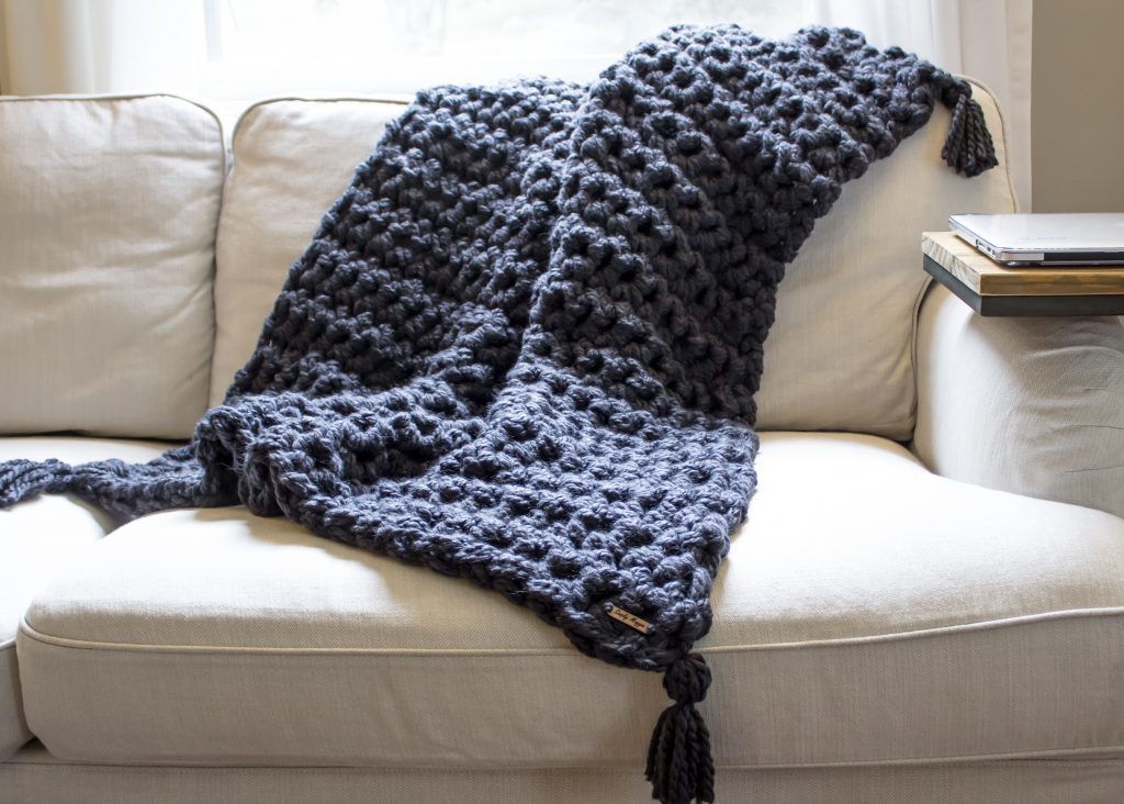 Chunky and Warm: Take a Look at Internet’s Favorite DIY Bulky Blankets!