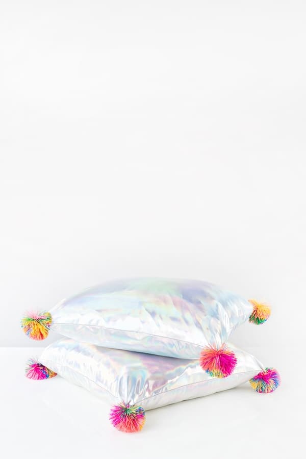 Holographic pillows