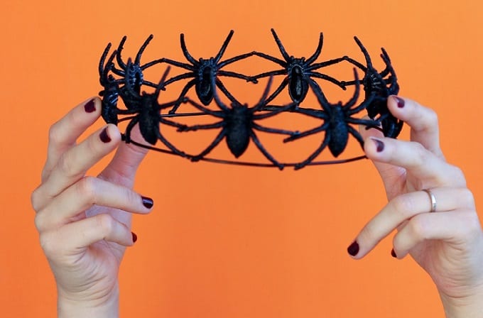 Spooky spider crown