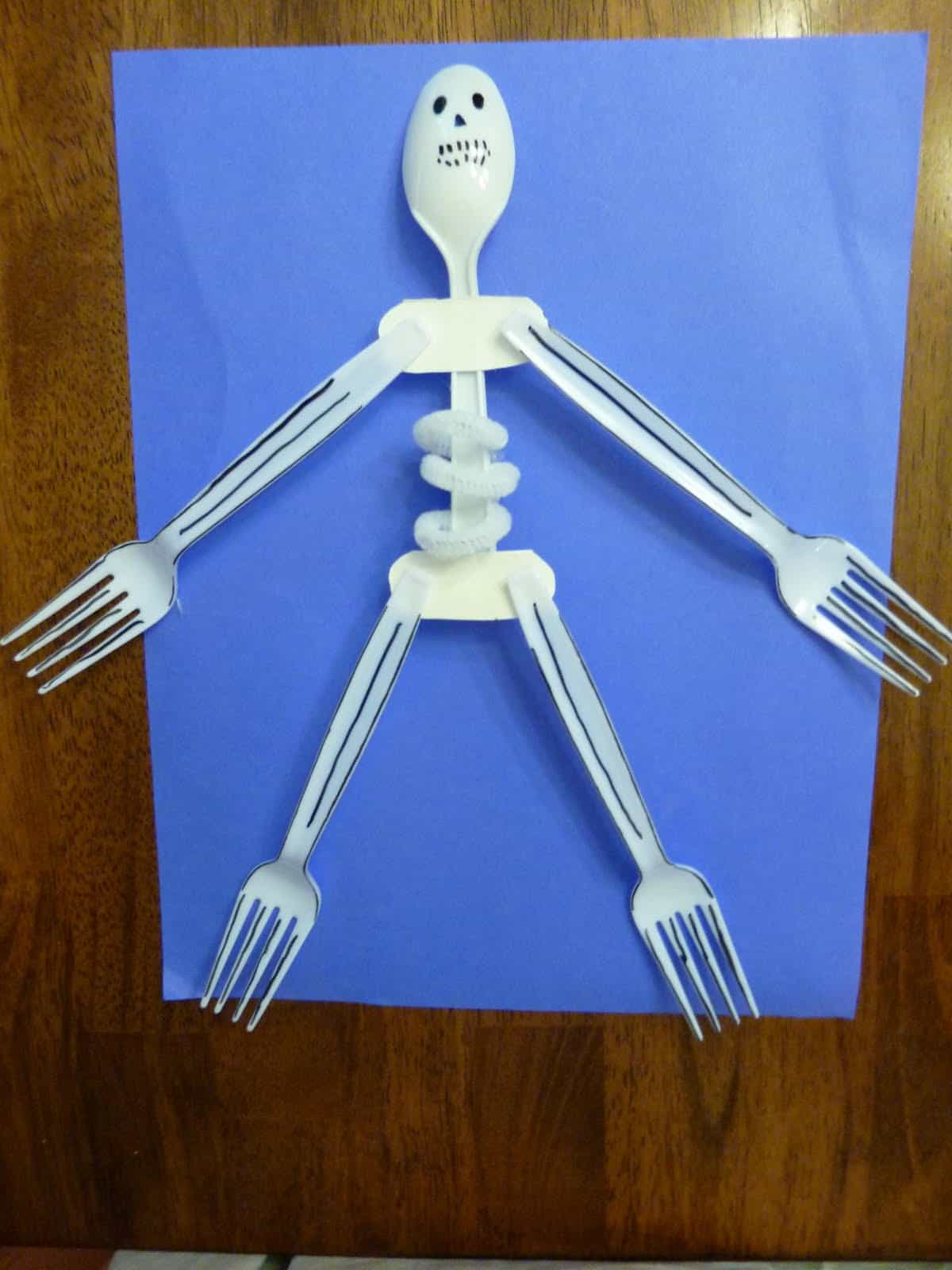 Plastic fork skeleton craft