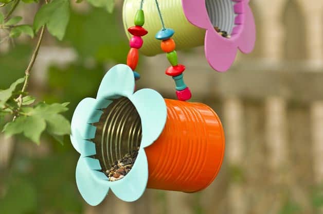 Tin can bird feeder