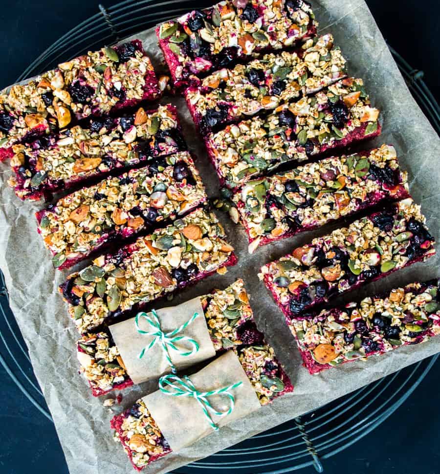 Beetroot and blackcurrant energy bars