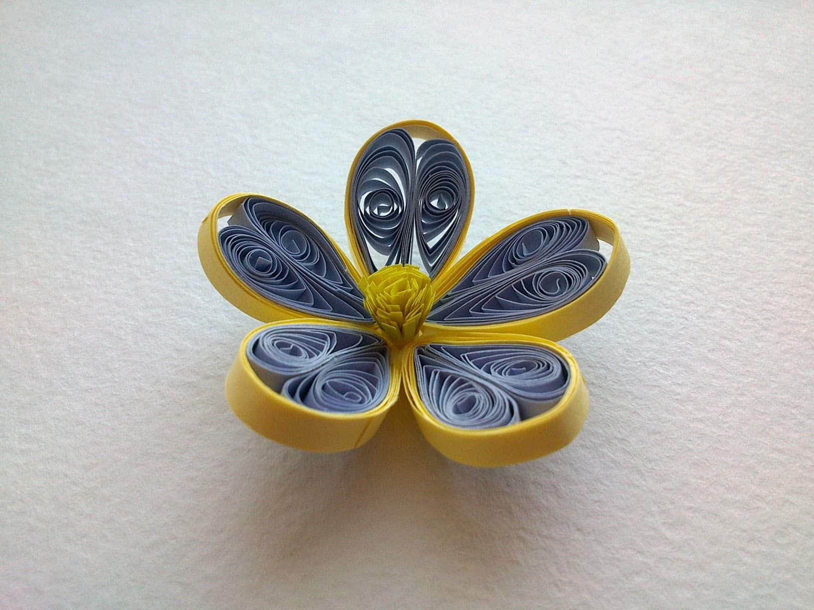 3D quilled daisy