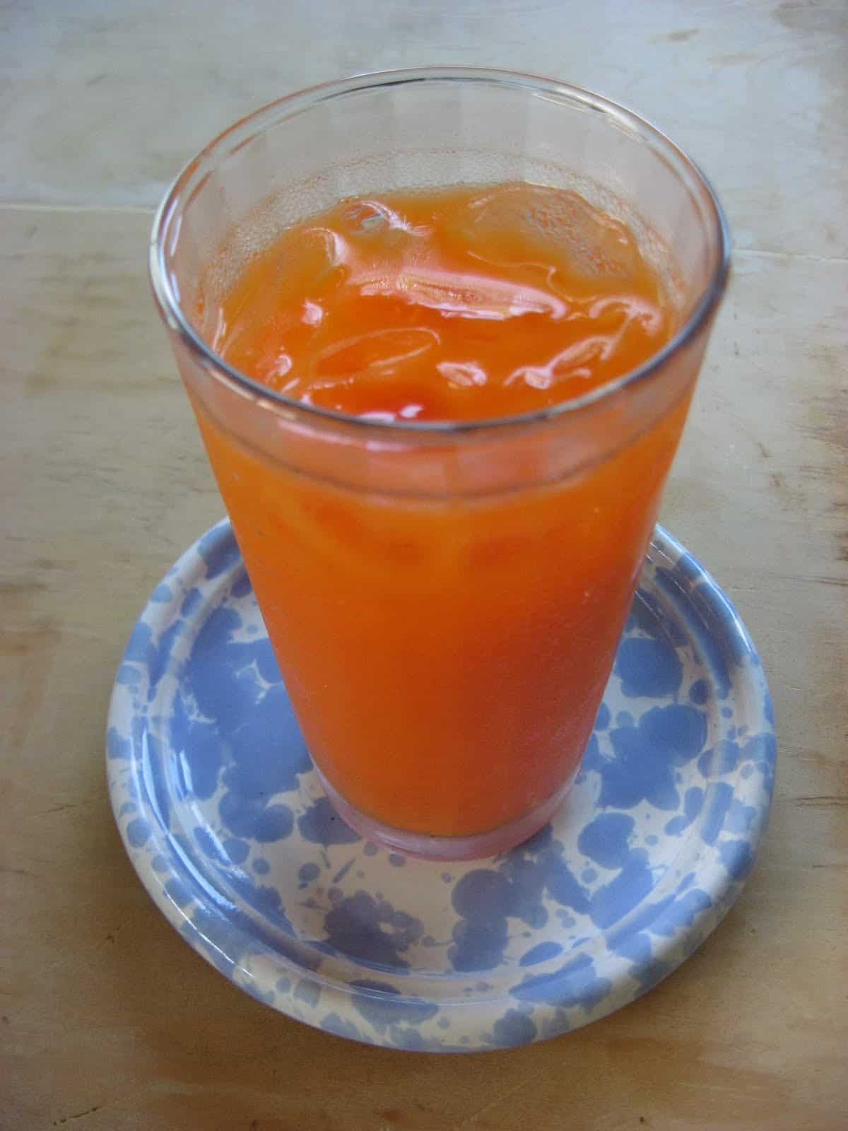 Carrot ginger migraine juice