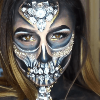 DIY Skeleton Makeup: The Terrifyingly Beautiful Halloween Trend