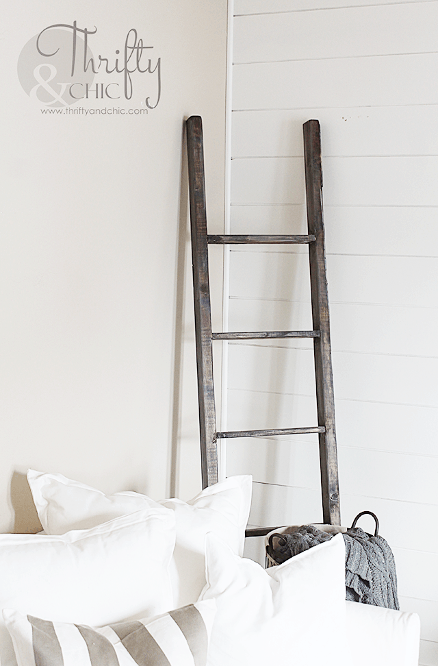 Farmhouse blanket ladder