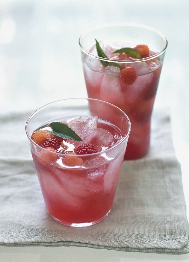 Minted hibiscus and raspberry cocktail