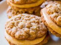 Oatmeal pumpkin cream pies 200x150 Irresistible Holiday Treats: 15 Yummy Winter Cookie Recipes