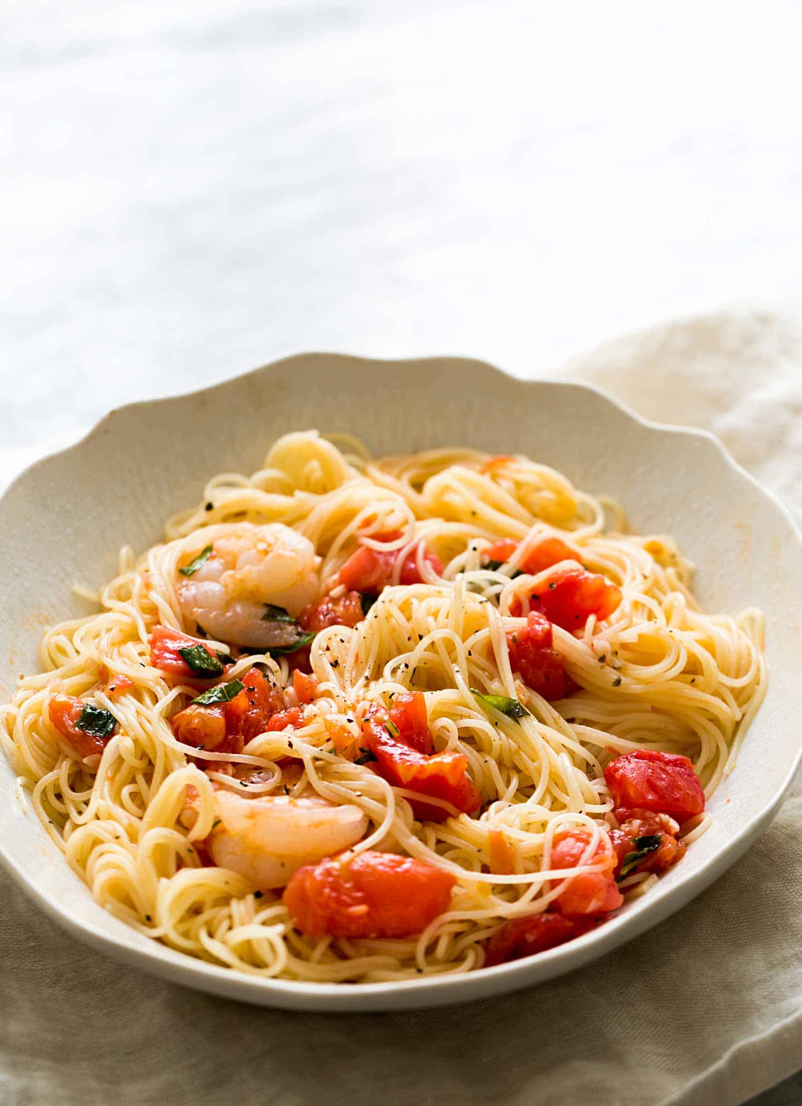Pasta pomodoro with shrimp