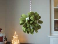  A Holiday Smooch: DIY Mistletoes to Hang Around Your Home 