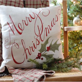 Dreaming of a Comfy Christmas: DIY Christmas Pillows 