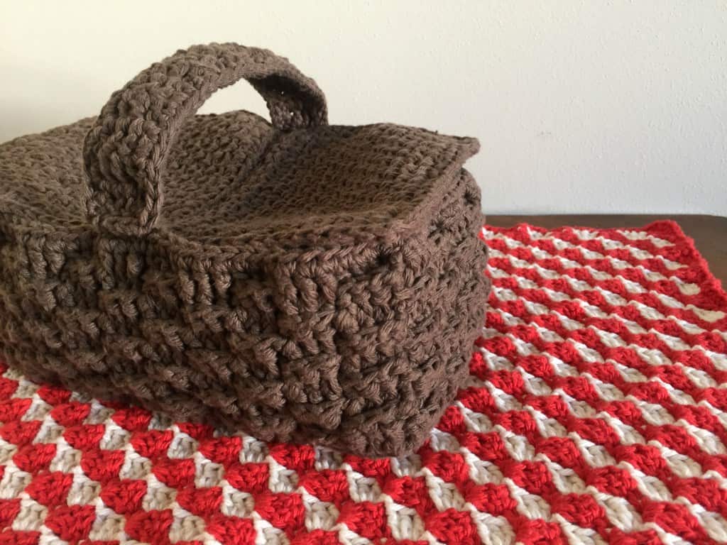 Crochet picnic basket