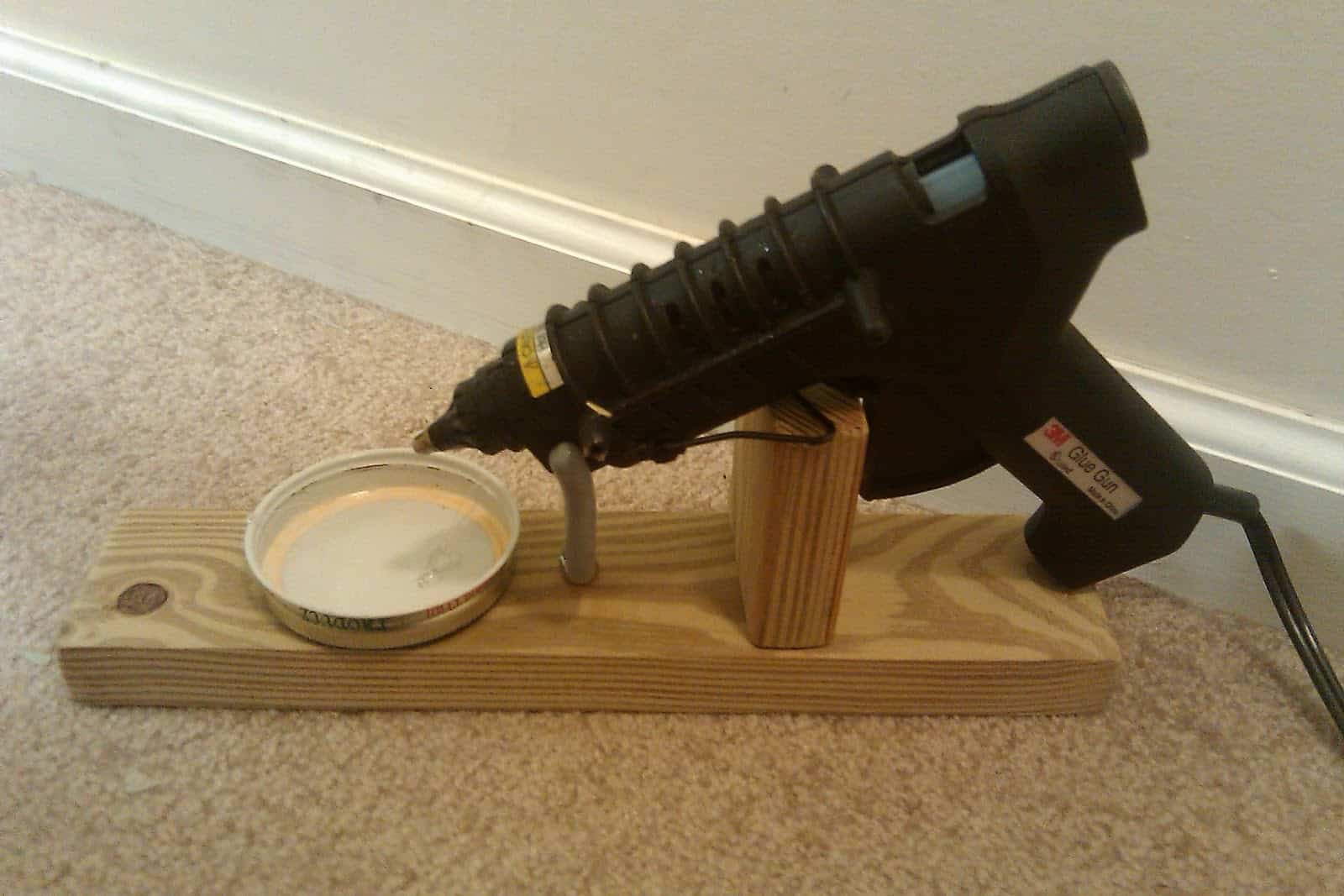 DIY hot glue gun stand