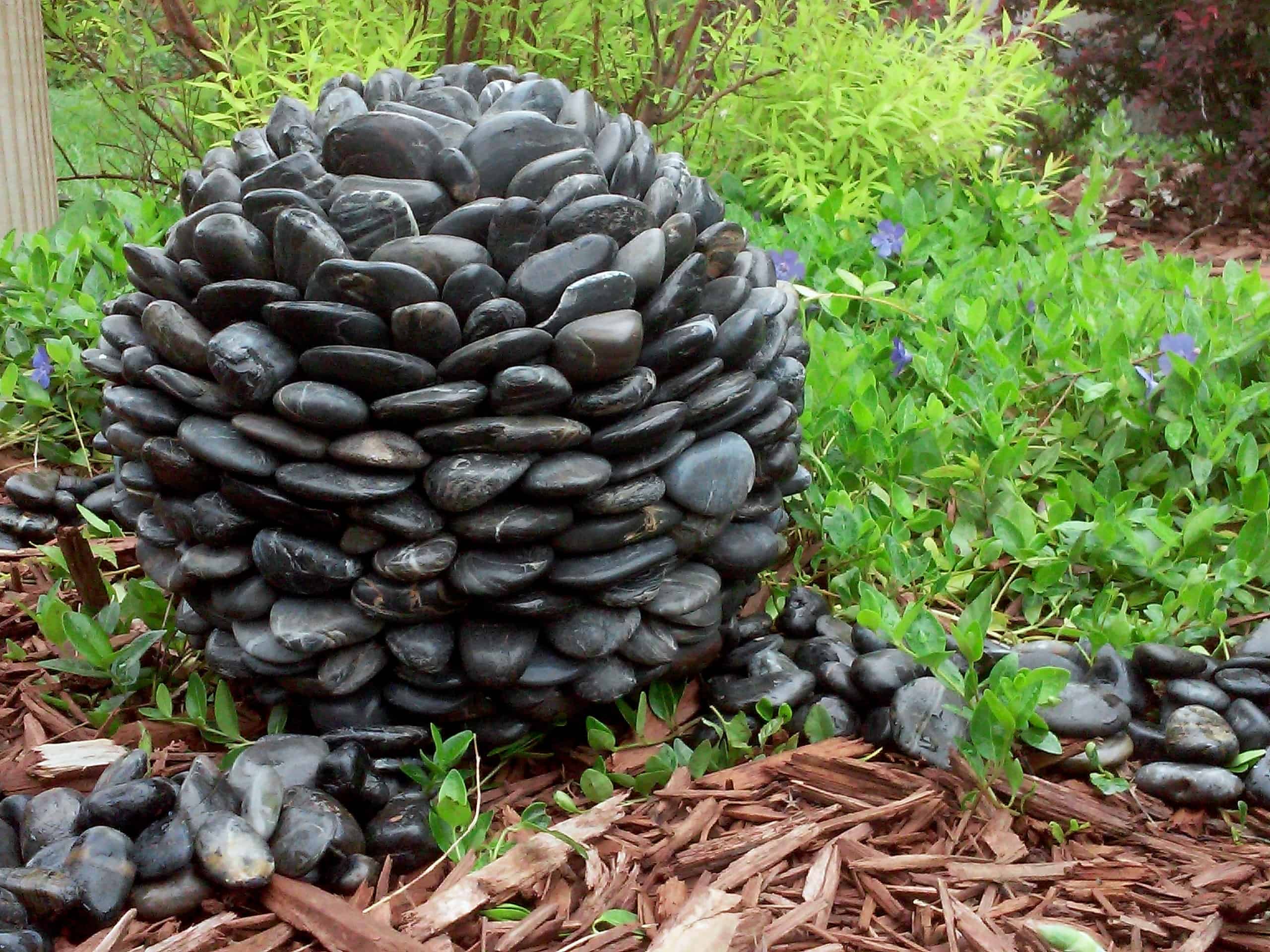 Layered stone garden ball