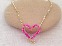 Bent wire and seed bead heart pendant 200x150 Cute DIY Heart Shaped Jewelry for Valentine’s Day