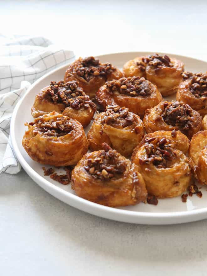Easy puff pasty sticky buns