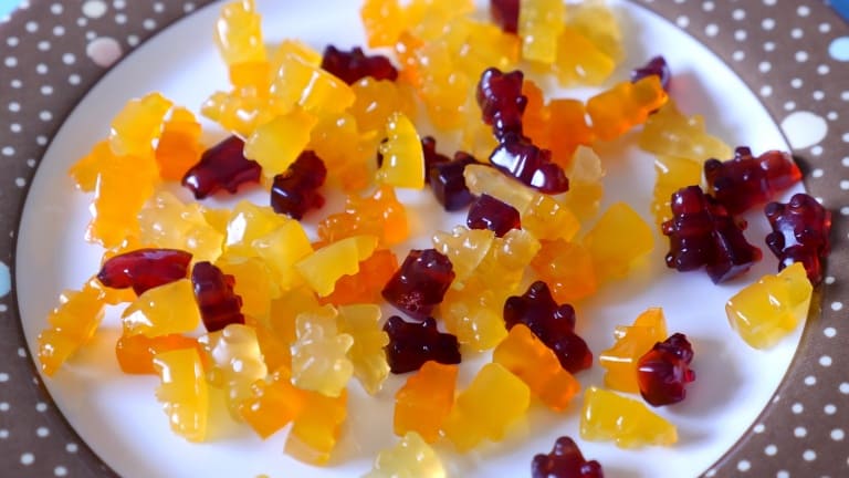 Fruit and honey gummy bears