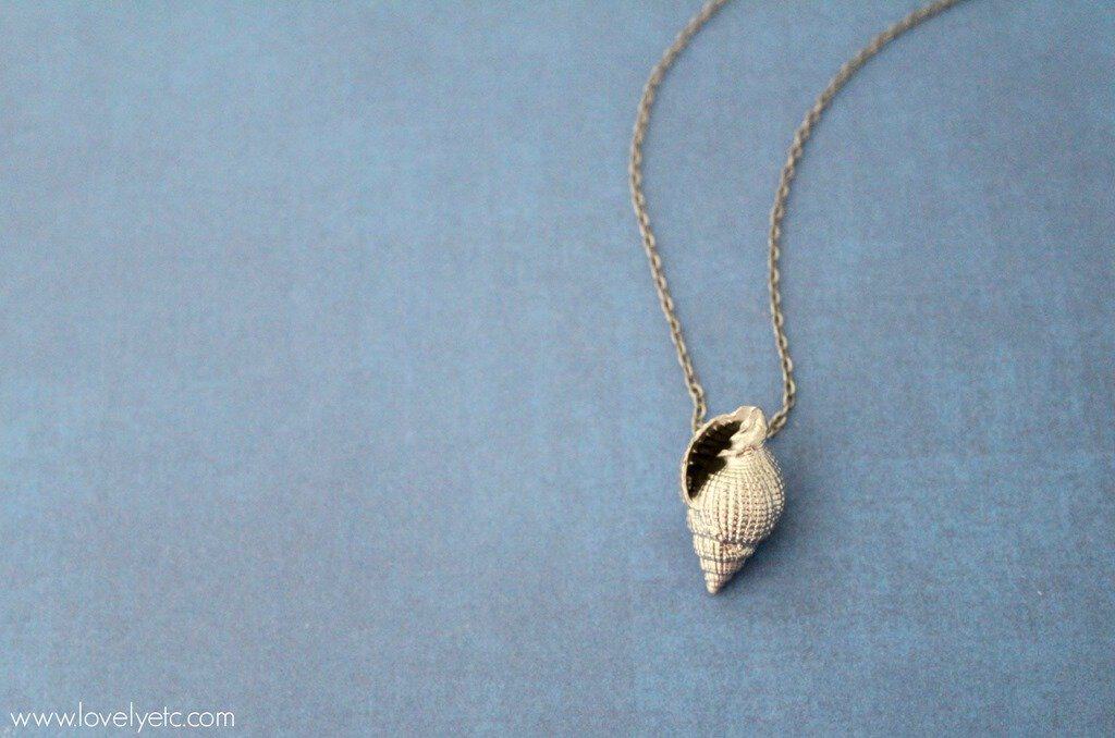 Silver seashell necklace