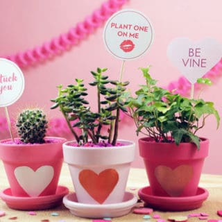 Adorable DIY Decor for Valentine’s Day Parties