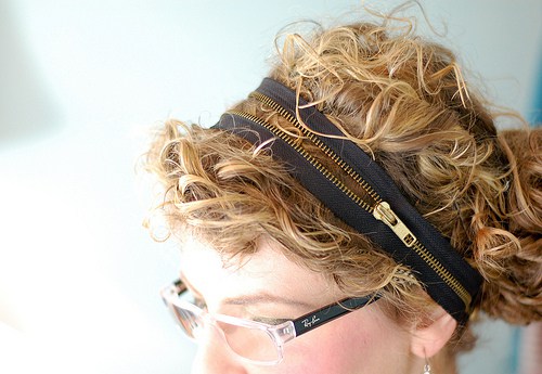 Zipper headband