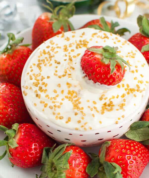 Champagne cheesecake fruit dip