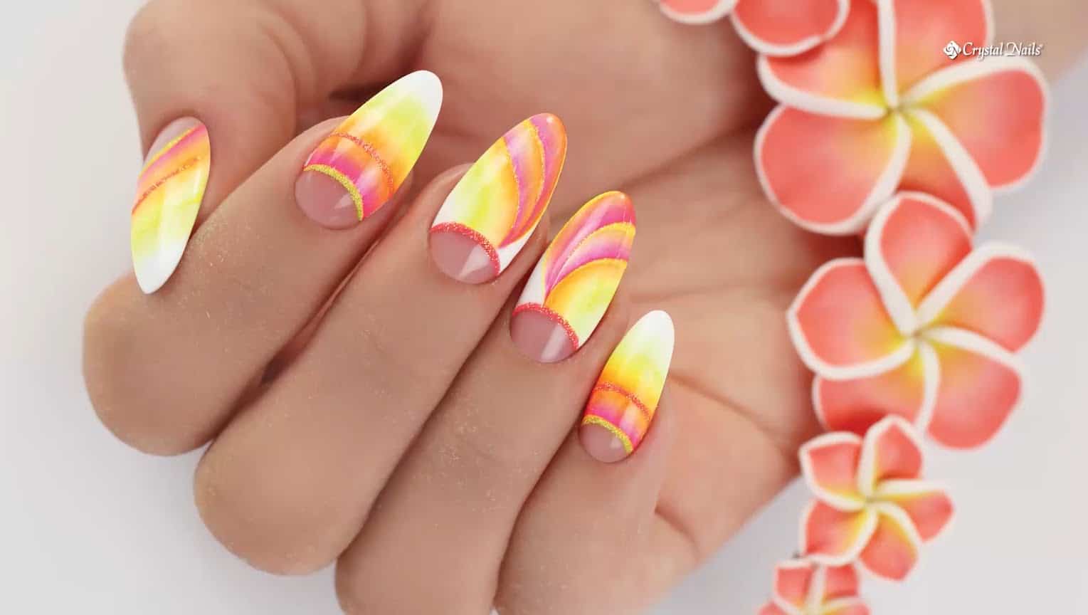 Color gradient almond nails