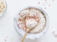  The Best DIY Oatmeal Products to Use in Your Pampering Routine 