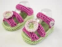 Baby girl summer sandals 200x150 Beyond Winter: 15 Pretty Knitting Patterns for Summer Babies