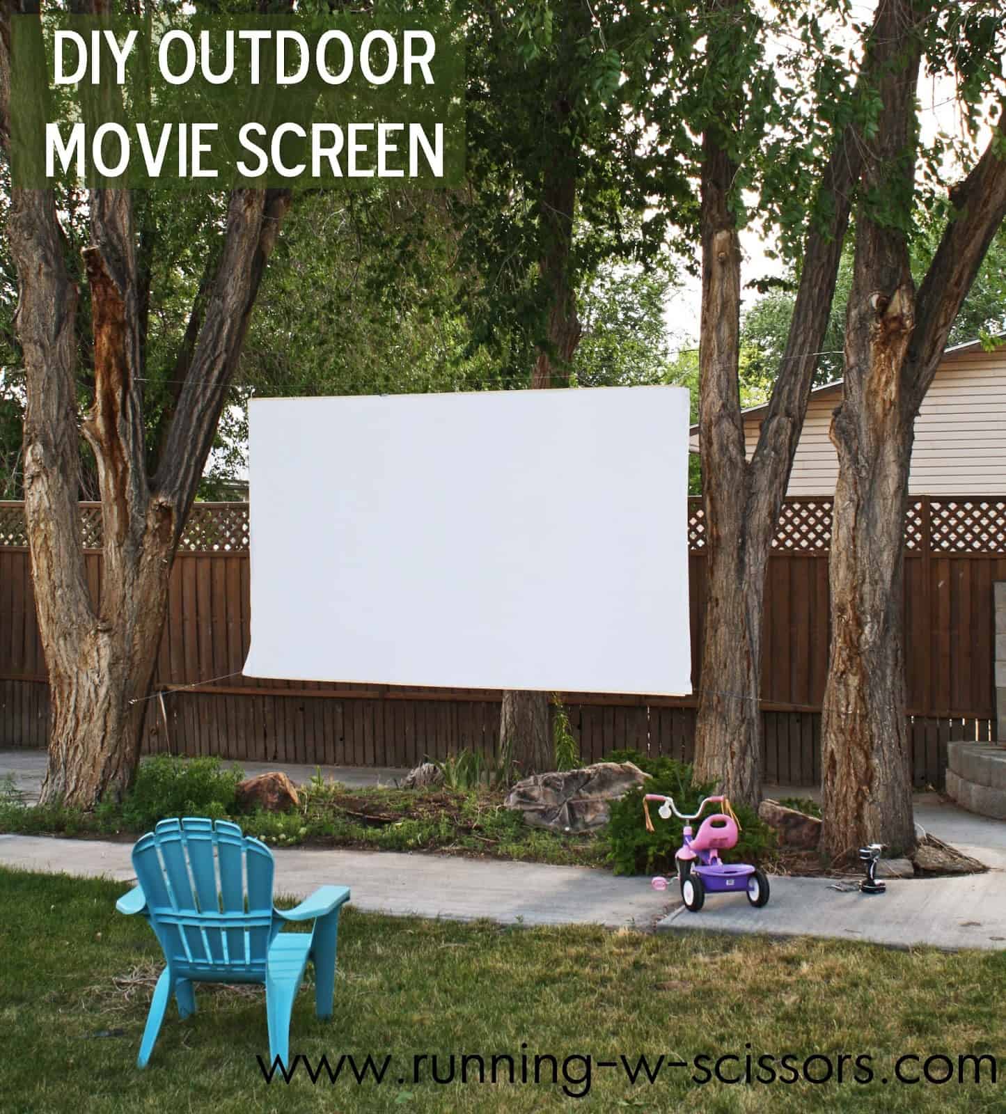 Tree mounted outdoor movie screen