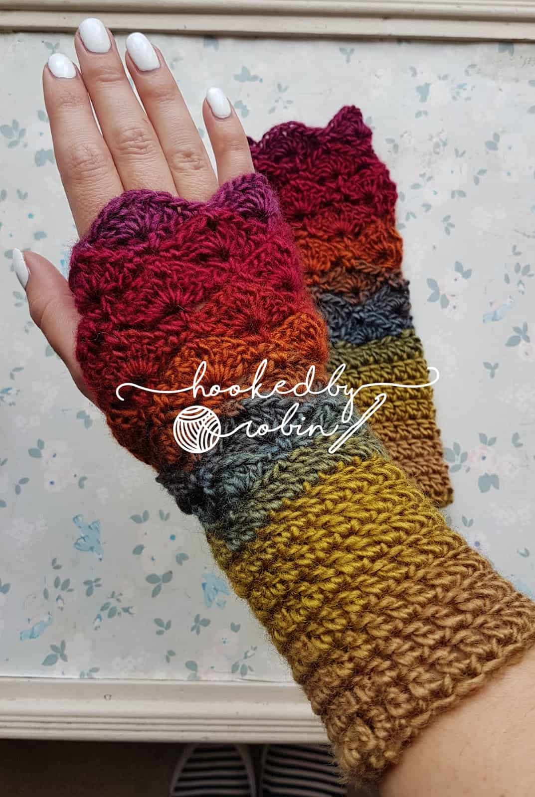 Fantail shell stitch gloves