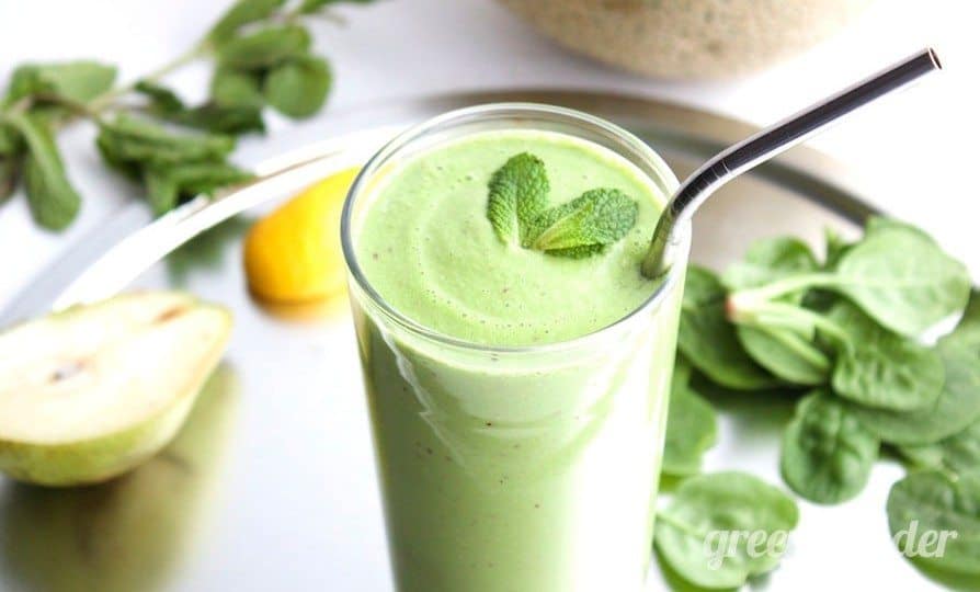 Green cantaloupe mint smoothie