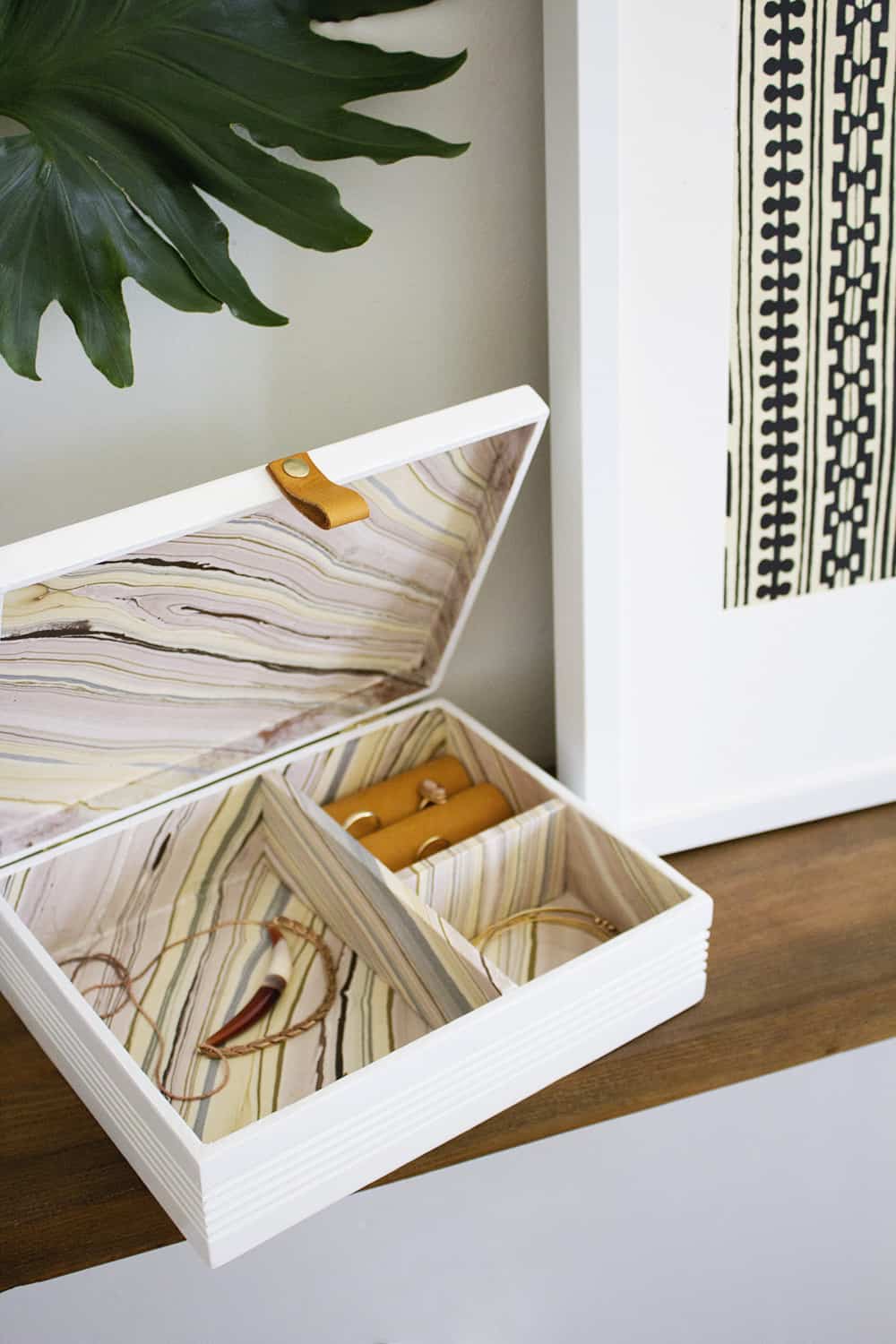 Marbled leather jewelry box