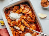 Cinnamon baked apples 200x150 Fragrant Sweetness: Delicious Fall Recipes for Cinnamon Lovers