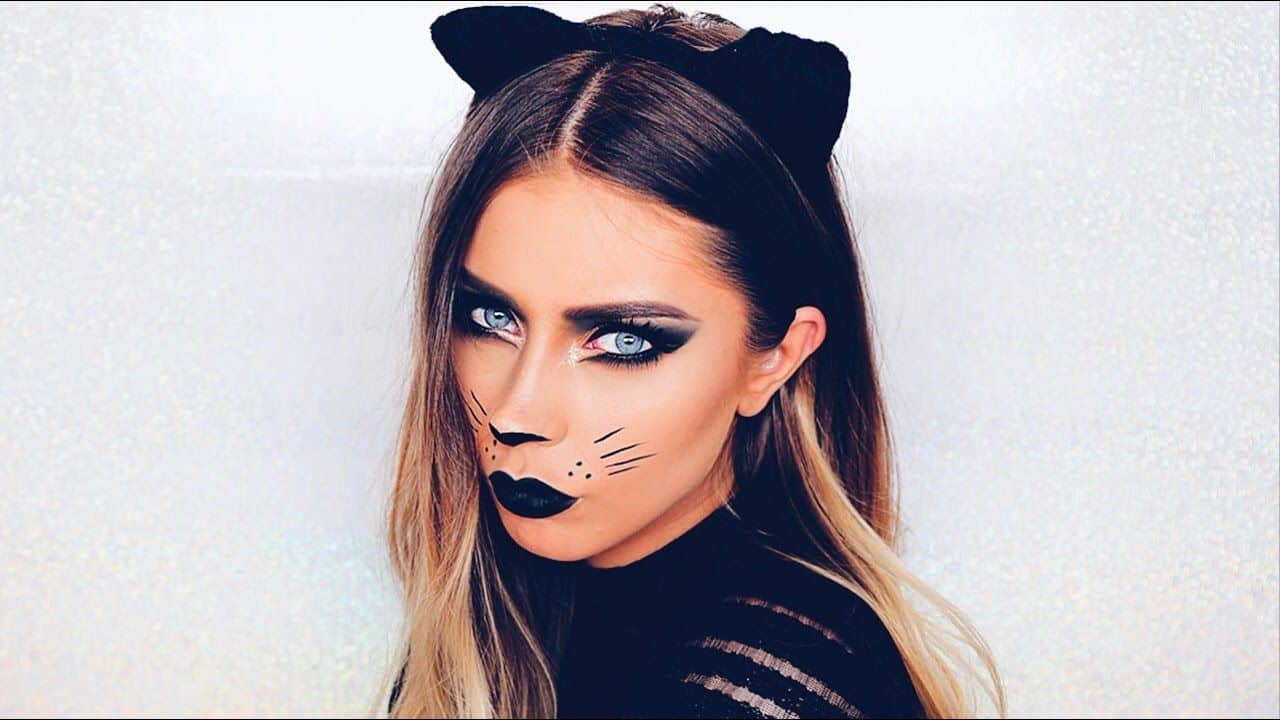 Simple black cat makeup