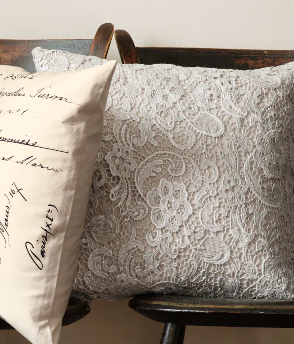 DIY lace pillow