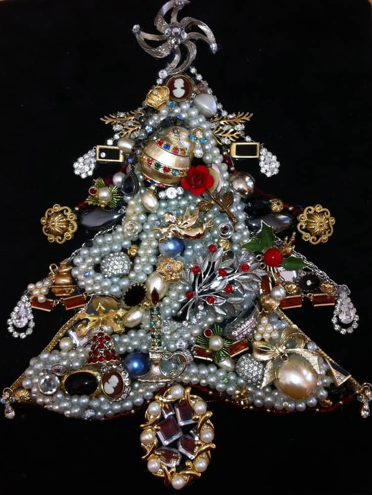 Jewelry Christmas tree canvas art