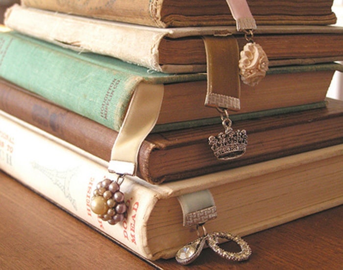 Jewelry and velour ribbon bookmarks