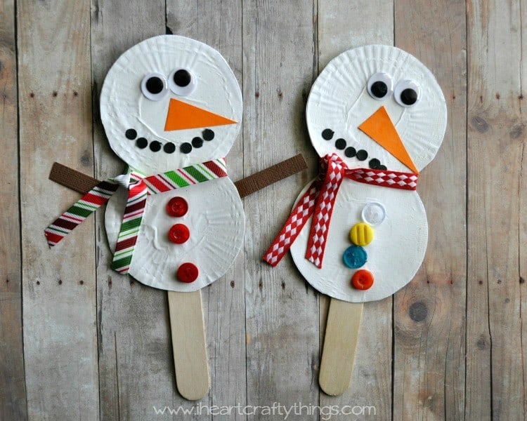 Snowman paper plate and stick puppets