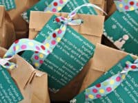 Season to be Generous: Simple Christmas Gift Ideas for Neighbours