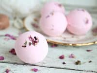 Rejuvenate Your Senses with these Spa-Inspired DIY Bath Bombs