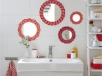 Refreshing Homemade Spring Makeover: Fabulous DIY Bathroom Wall Decor