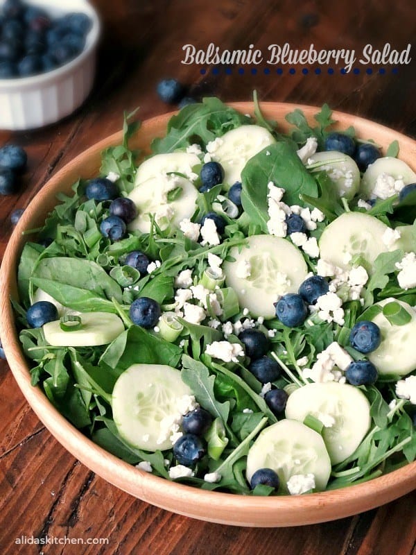 Balsamic blueberry salad
