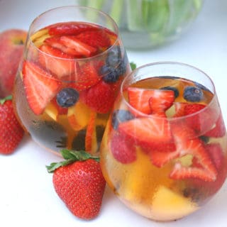 Be the Perfect Host: 15 Mouthwatering Sangria Recipes for Entertaining